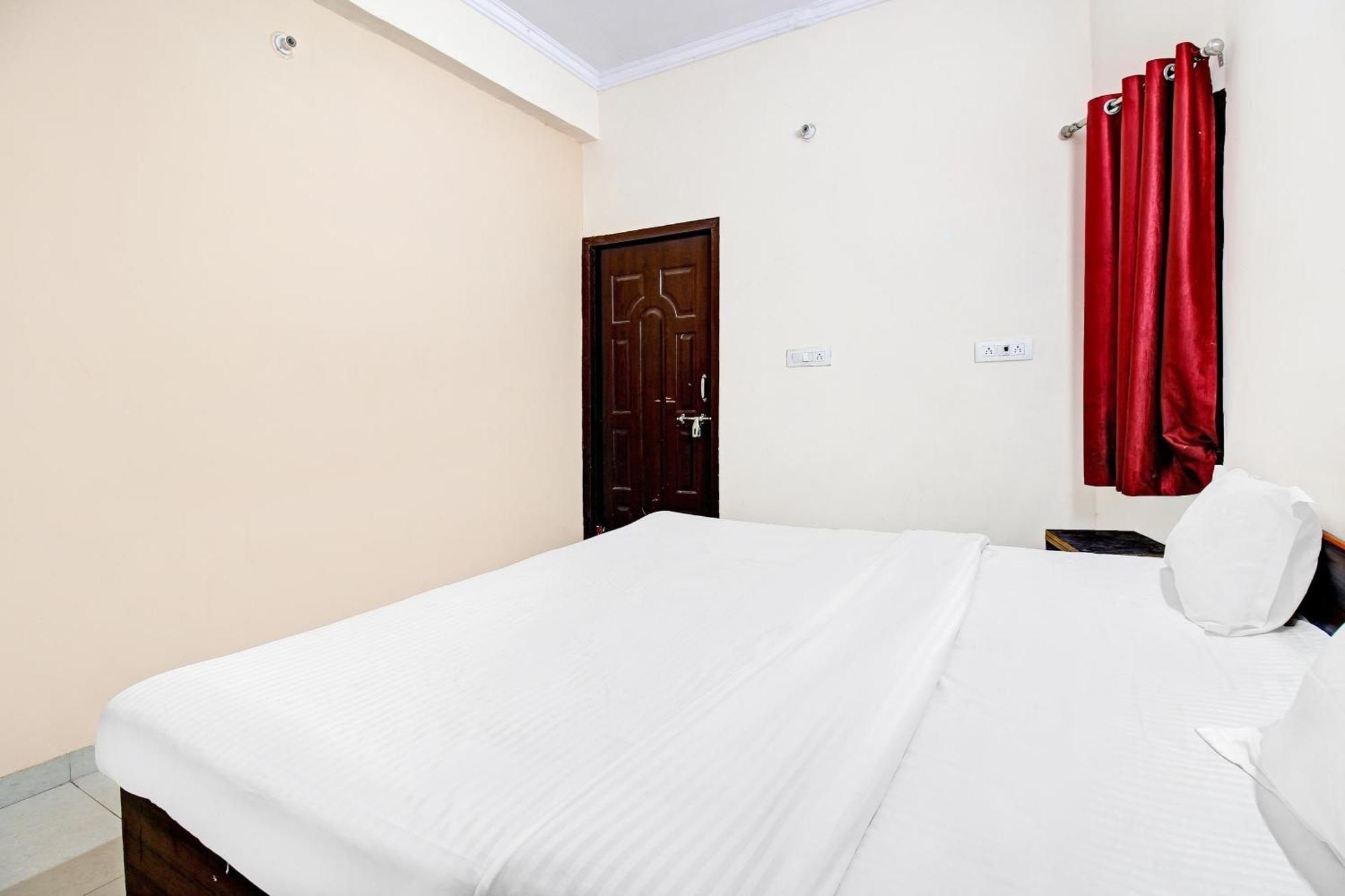 Hotel O Jr Hotel 러크나우 외부 사진